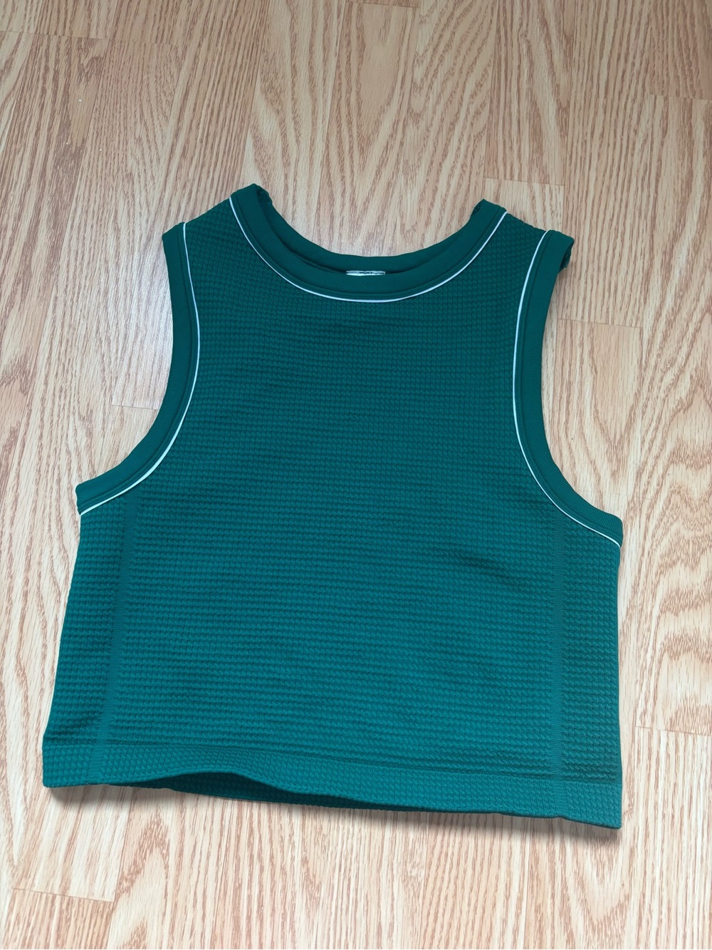 All in Motion Green Cropped Tank Top Crew Neck Stretch Knit Poly/Spandex L
